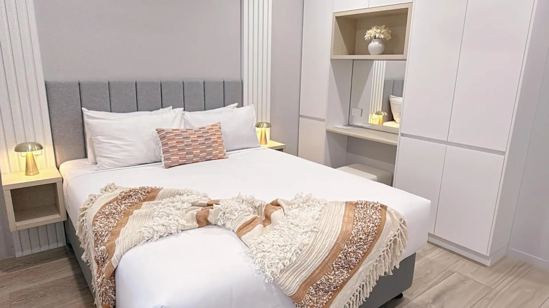 Belmoral Corporate Suites (Adults Only) Townsville Hotel